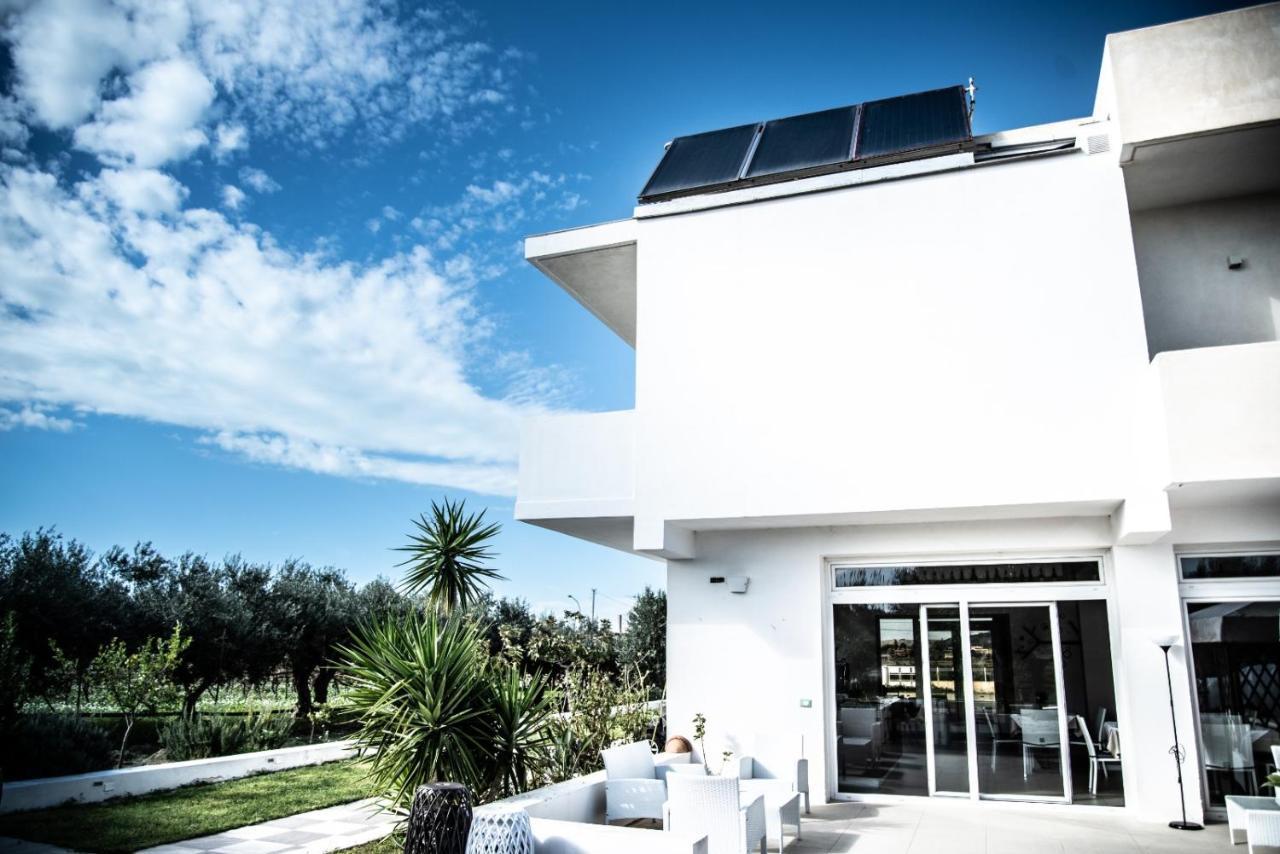 מנפי Villa Giadel מראה חיצוני תמונה
